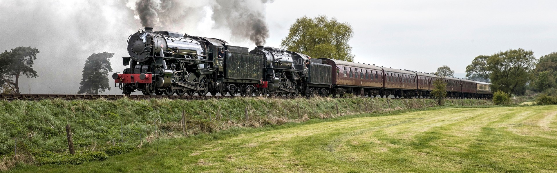Double Headed S160 at Apesford Crossing