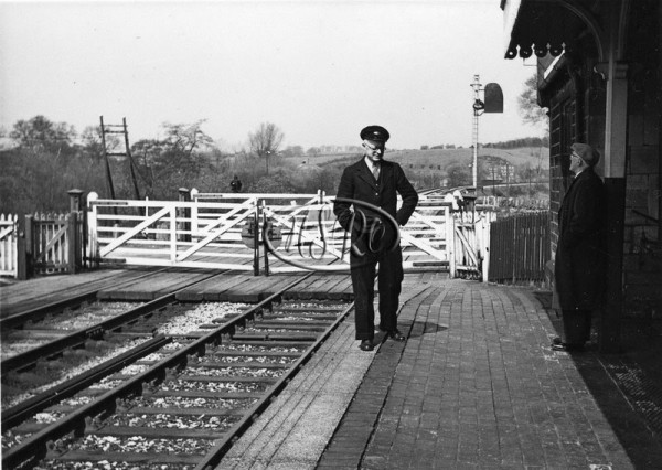 P-0035 Cheddleton Station